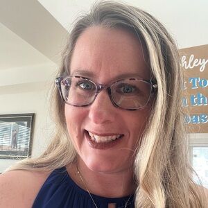 Meet your Posher, Pam